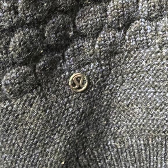 Lululemon Merino Wool All Day Cardigan Heather Black Gray Size M/L Athleisure - Picture 8 of 8